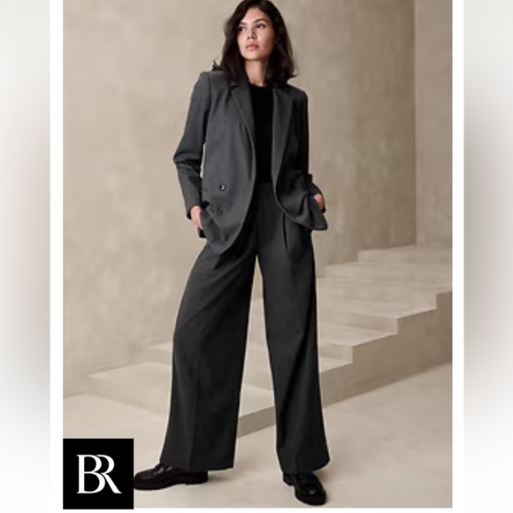 Banana Republic Wide-Leg Flannel Trouser - Picture 1 of 9